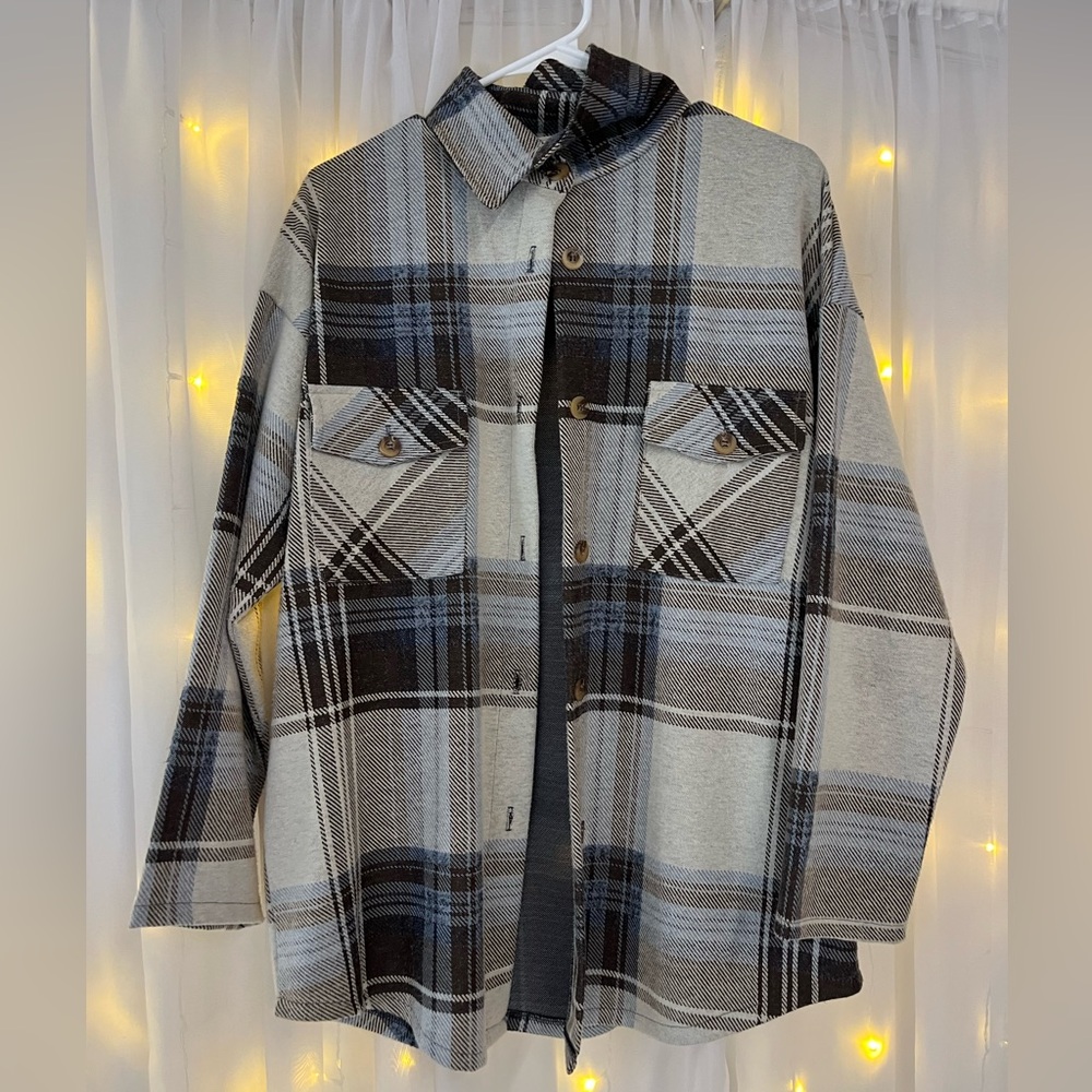Plaid Women’s Shacket - Gray and Black